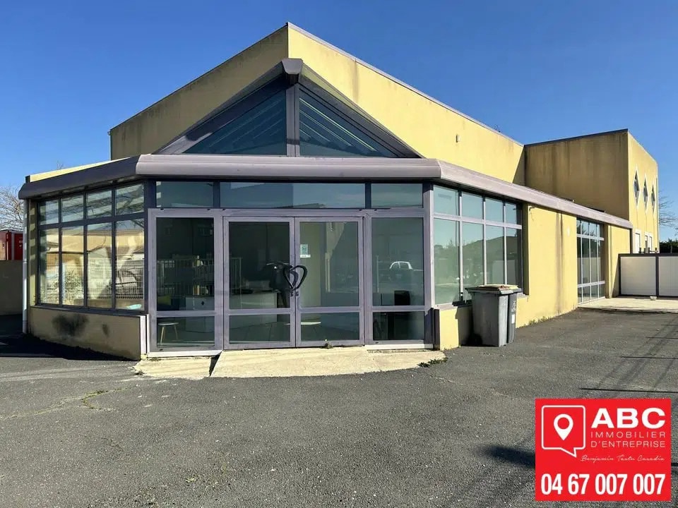 Vente Local d'activités 210 m² - Photo 1