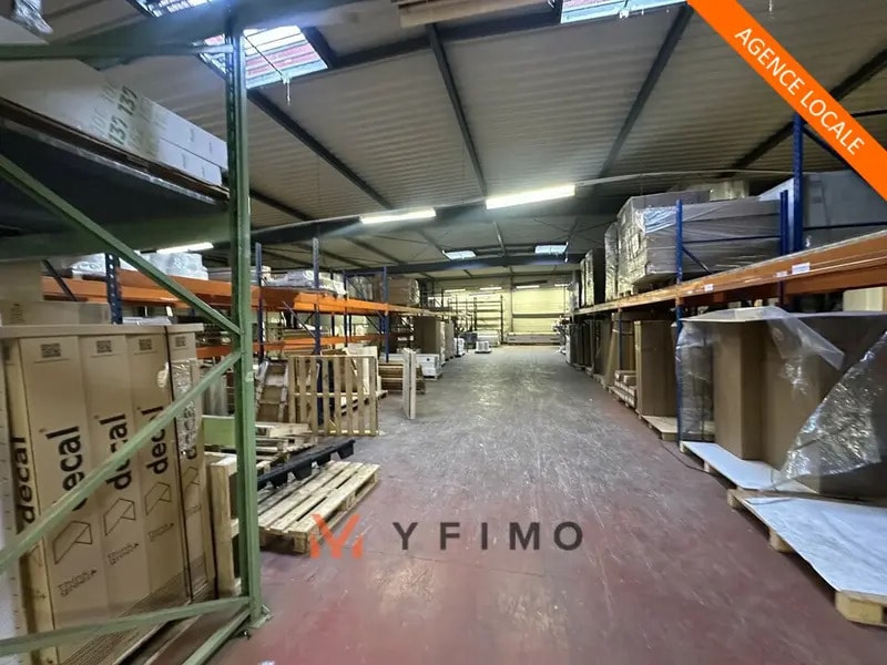 Light Industrial in Orgeval for sale Interior Photo- Image 1 of 6