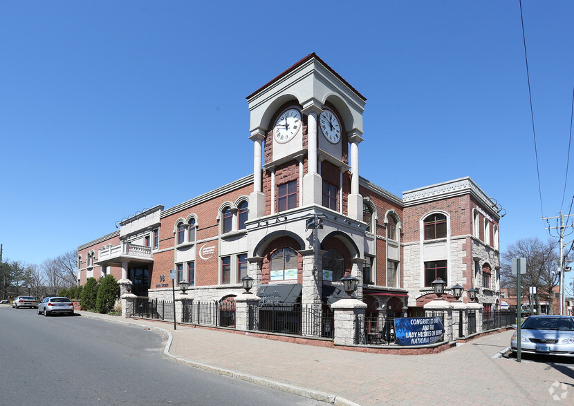 98 Main St, Southington, CT for sale - Primary Photo - Image 1 of 1