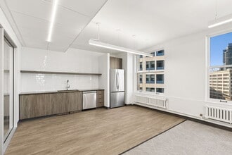509 Olive Way, Seattle, WA to rent Interior Photo- Image 2 of 2