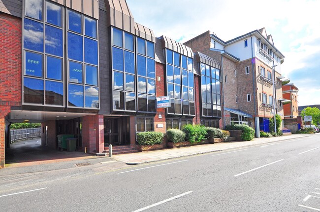 More details for 44-46 Springfield Rd, Horsham - Office to Rent