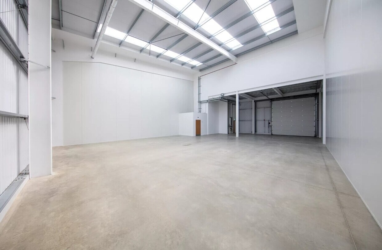 Vulcan Way, Wimborne to rent Interior Photo- Image 1 of 3