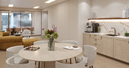 8 Hinde St, London to rent Interior Photo- Image 2 of 4