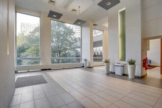 20 Ter Rue De Bezons, Courbevoie for sale Interior Photo- Image 1 of 3