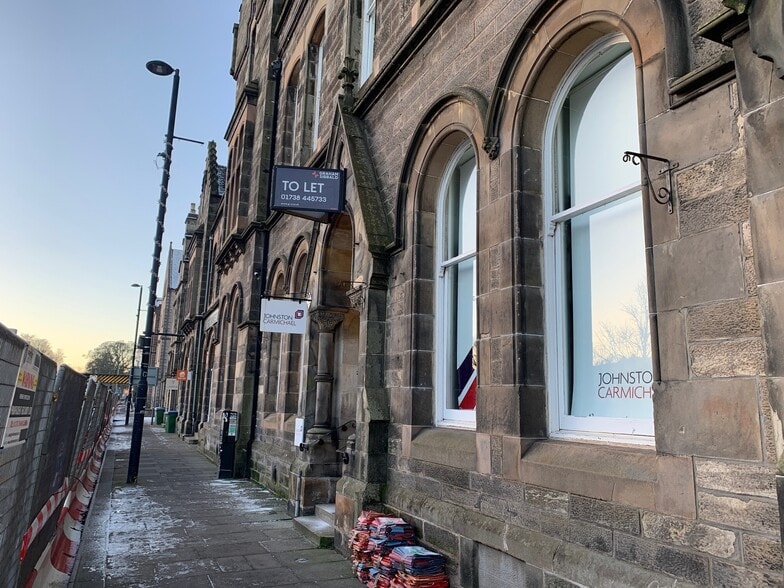 66 Tay St, Perth to rent - Building Photo - Image 3 of 5