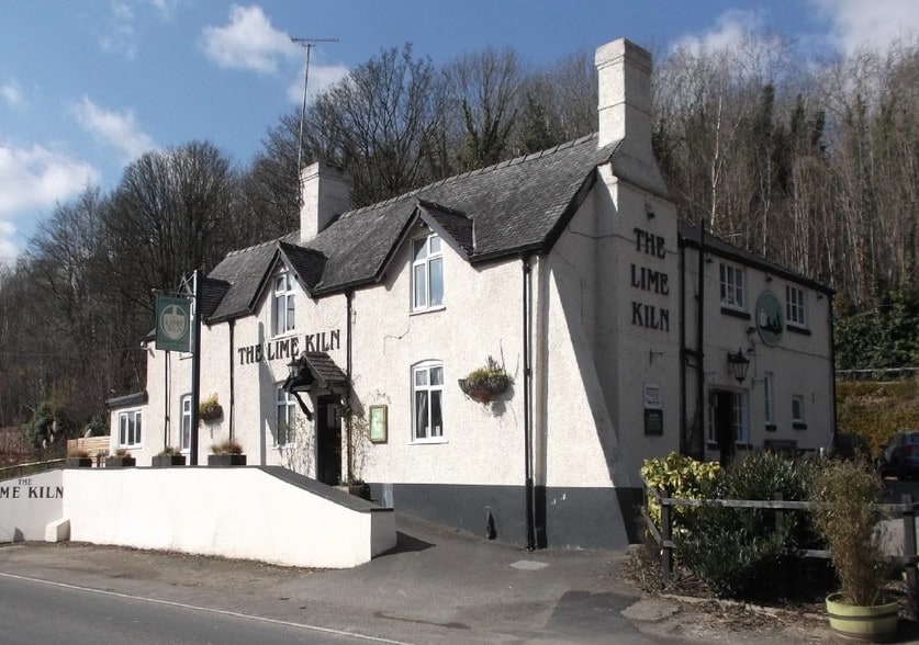 Porth Y Waen, Oswestry, SY10 8LX UK