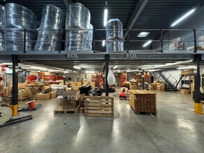 Light Industrial in Bussy-Saint-Georges for sale Interior Photo- Image 2 of 9