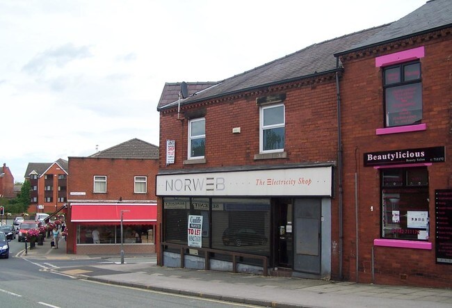 More details for 61-62 Bryn St, Wigan - Retail to Rent