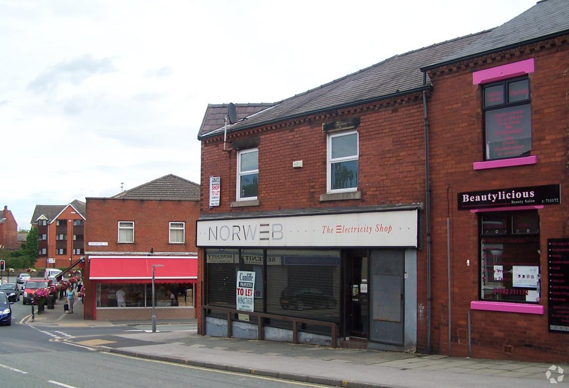 60-62 Bryn St, Wigan to rent Primary Photo- Image 1 of 4