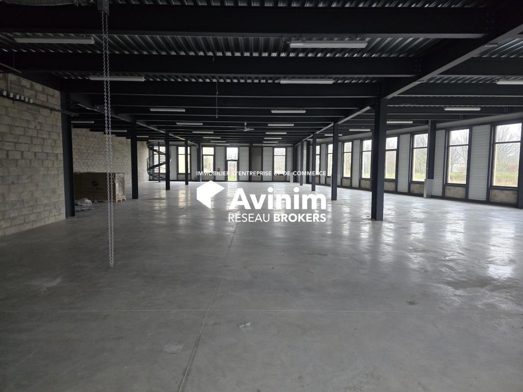 Office in Tremblay-en-France for sale Building Photo- Image 1 of 10
