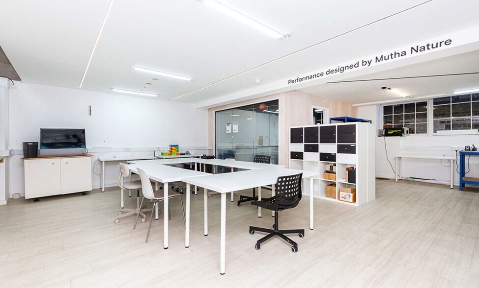 7 Winkley St, London for sale - Interior Photo - Image 1 of 1