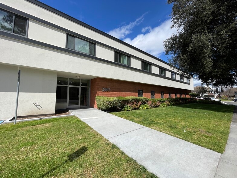 2007 W Hedding St, San Jose, CA to rent - Building Photo - Image 2 of 15