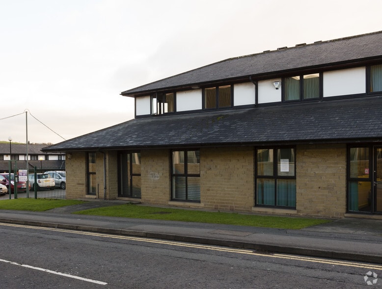 Parkview Ct, Shipley to rent - Building Photo - Image 3 of 9