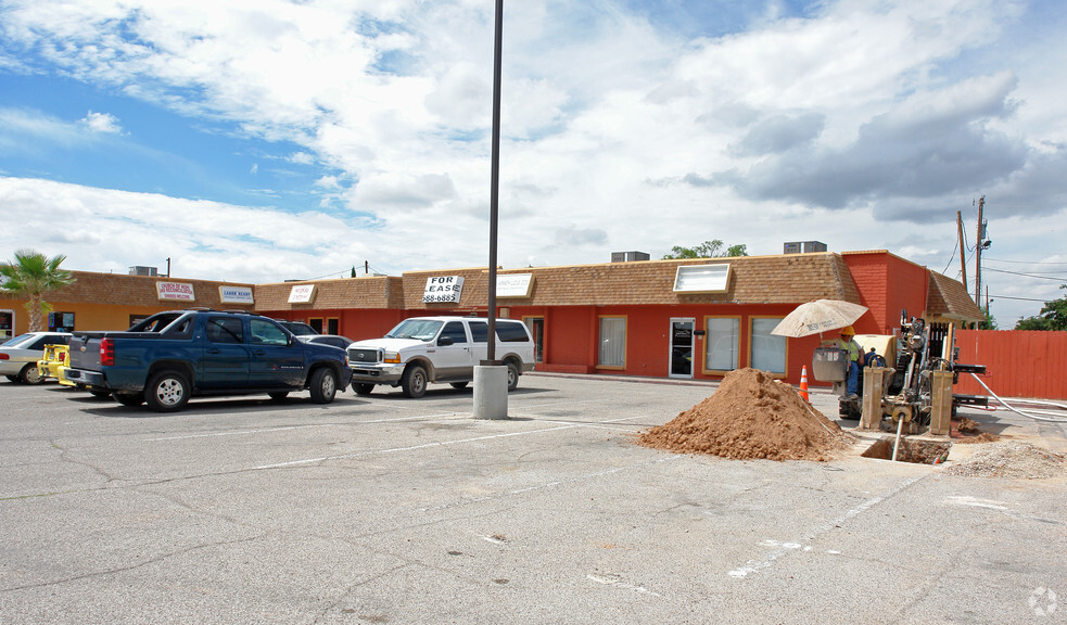 9828 Montana Ave, El Paso, TX for sale - Primary Photo - Image 1 of 1