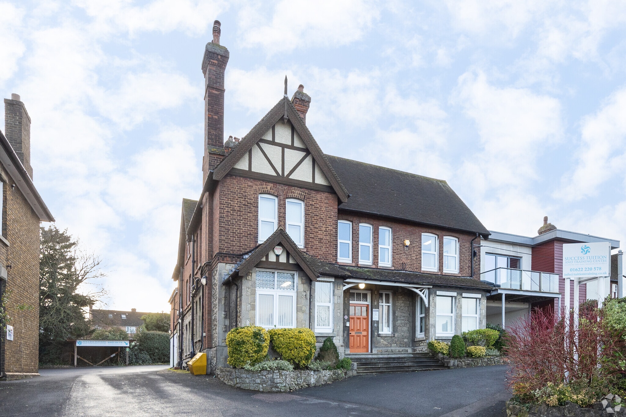73 College Rd, Maidstone to rent Primary Photo- Image 1 of 3