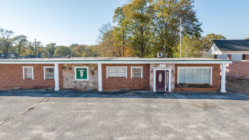 42-46 Georgia Ave, Commerce, GA for sale - Building Photo - Image 1 of 1