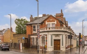 71 Mitcham Ln, London for sale - Building Photo - Image 2 of 4