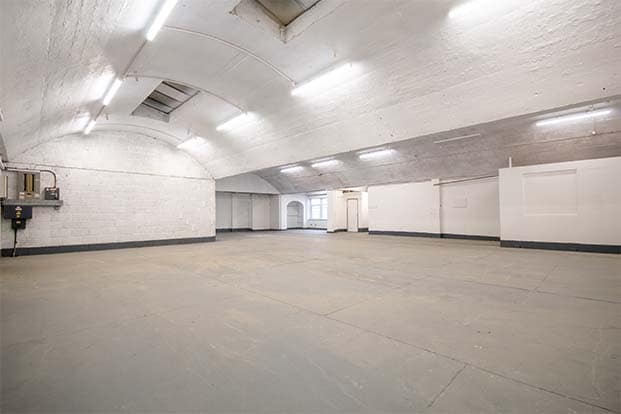 Planetary Rd, Willenhall to rent Interior Photo- Image 1 of 5