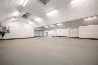 Planetary Rd, Willenhall to rent Interior Photo- Image 1 of 5