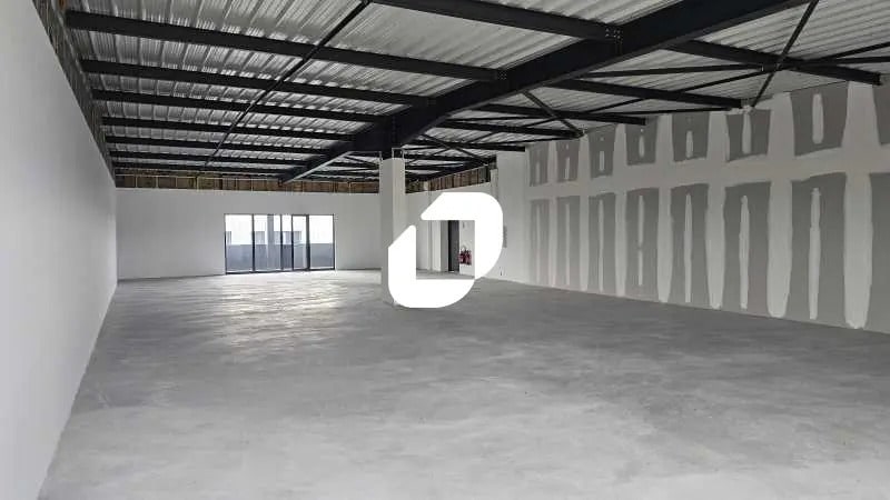 Location Bureaux 193 m² à 1 226 m² - Photo 1