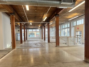 1010 NW Flanders St, Portland, OR to rent Building Photo- Image 2 of 3