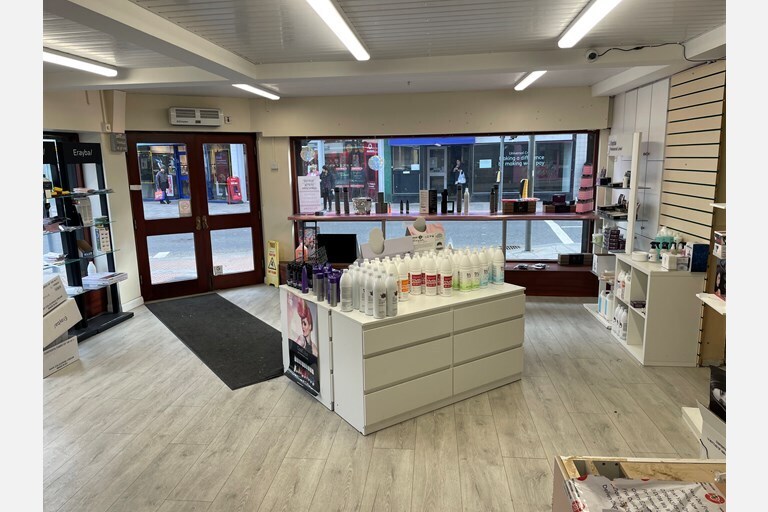 50 Bow St, Lisburn to rent Building Photo- Image 1 of 5