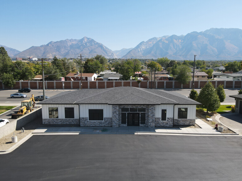 9872 S 700 E, Sandy, UT for rent - Building Photo - Image 1 of 4