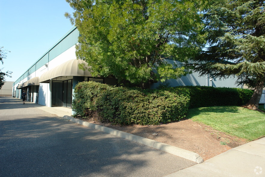 312 Otterson Dr, Chico, CA for rent - Building Photo - Image 2 of 2