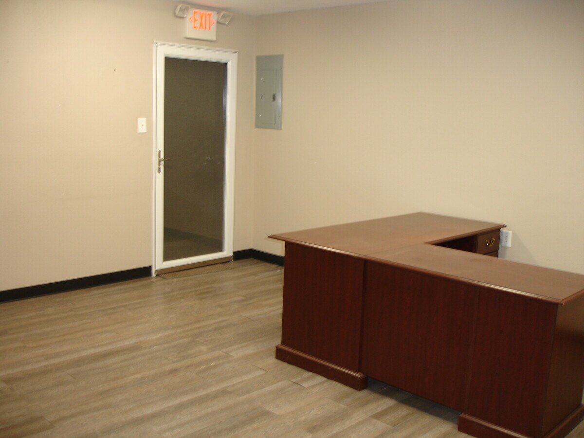 3915 Halik St, Pearland 77581 UK