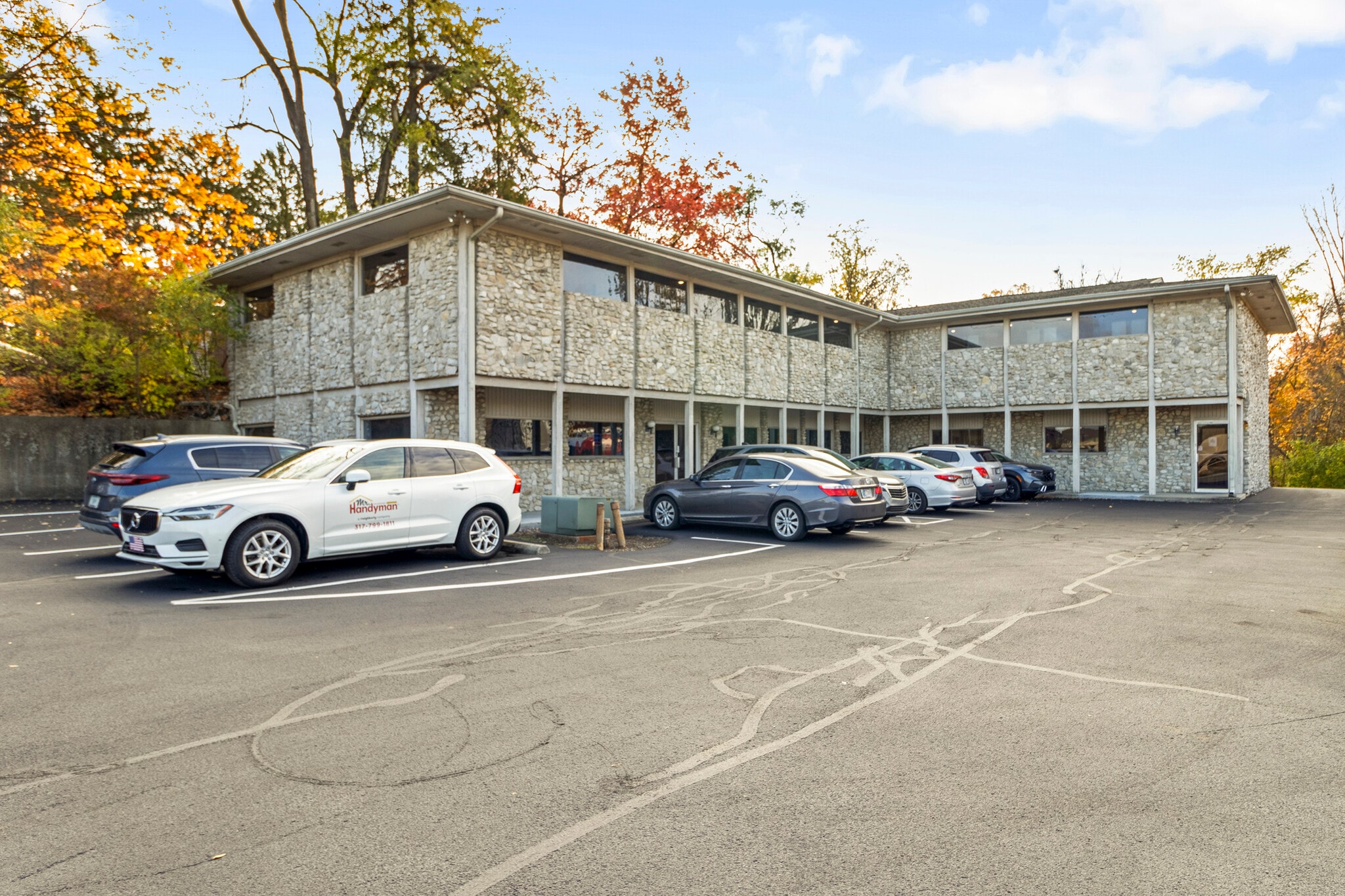 1717 E 116th St, Carmel, IN to rent Primary Photo- Image 1 of 12