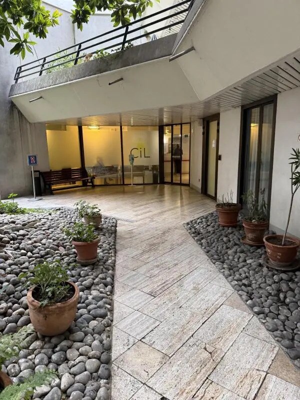 Office in Paris for sale Building Photo- Image 1 of 11