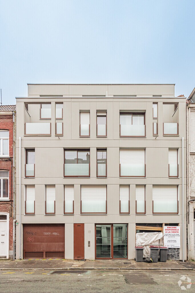 Vente Bureaux 285 m² - Photo 1