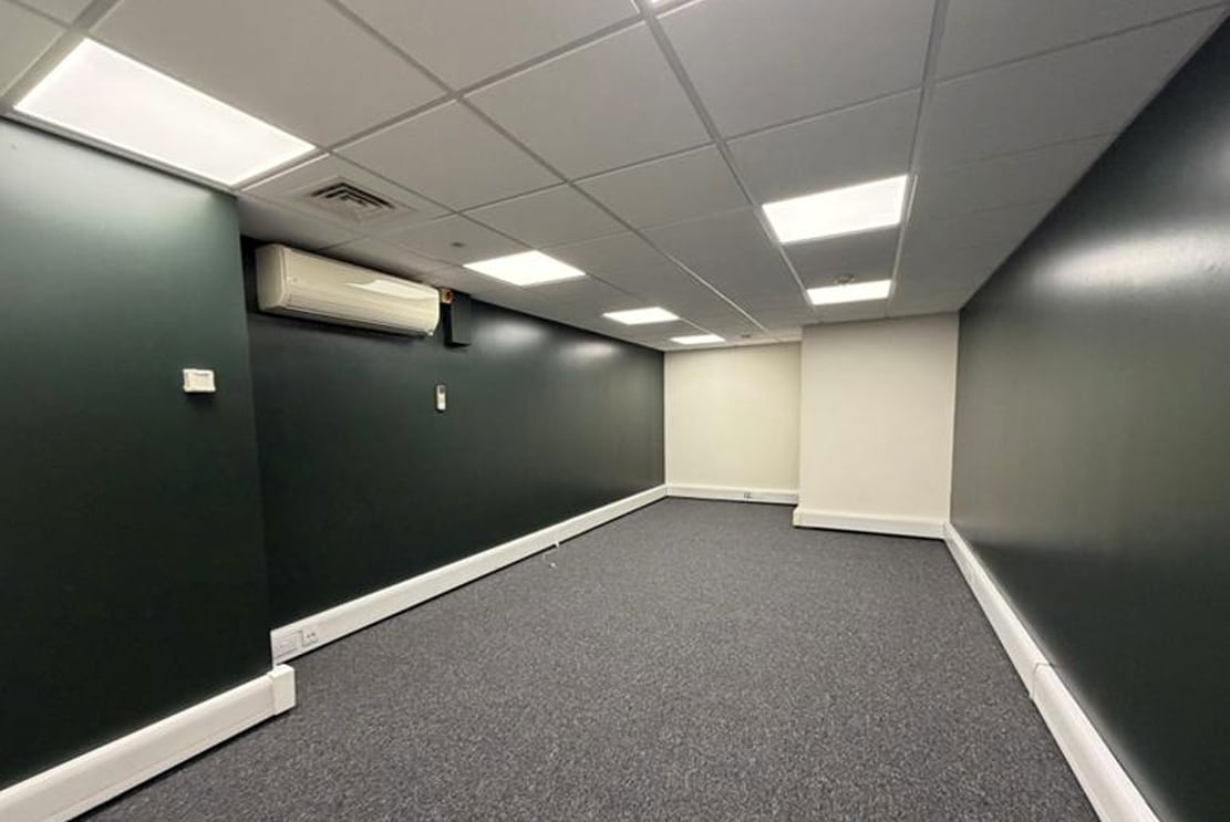 2 Baltimore Wharf, London to rent Interior Photo- Image 1 of 3