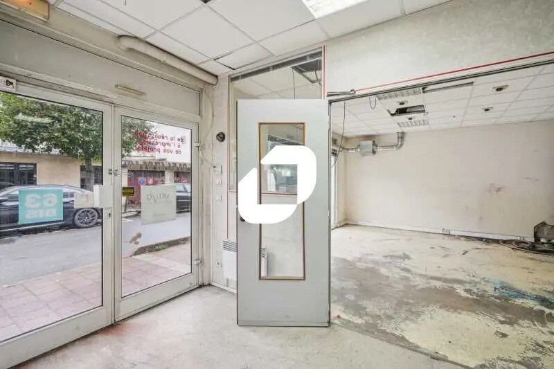 Location Bureaux 187 m² - Photo 1