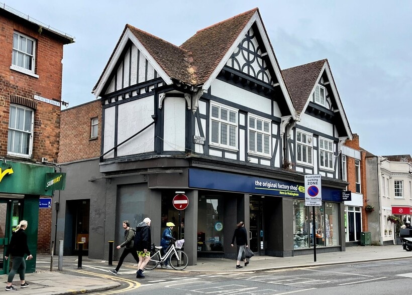 32-33 Market Pl, Wokingham to rent - Building Photo - Image 1 of 3