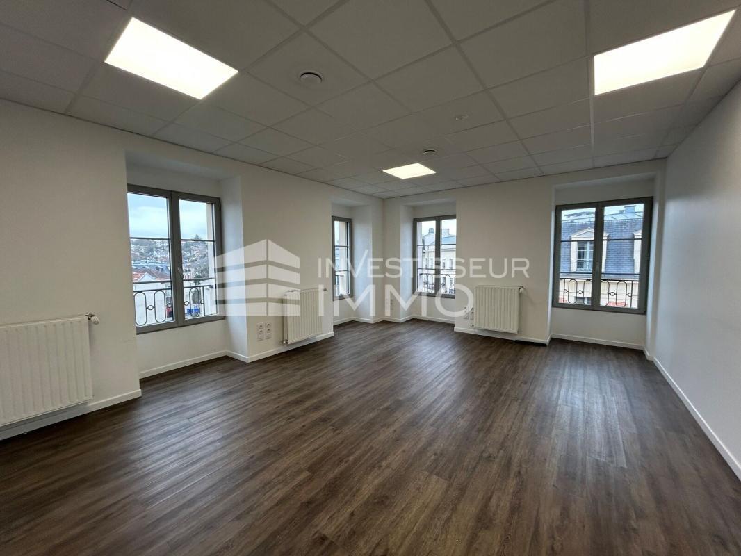 Office in Le Raincy to rent Interior Photo- Image 1 of 9