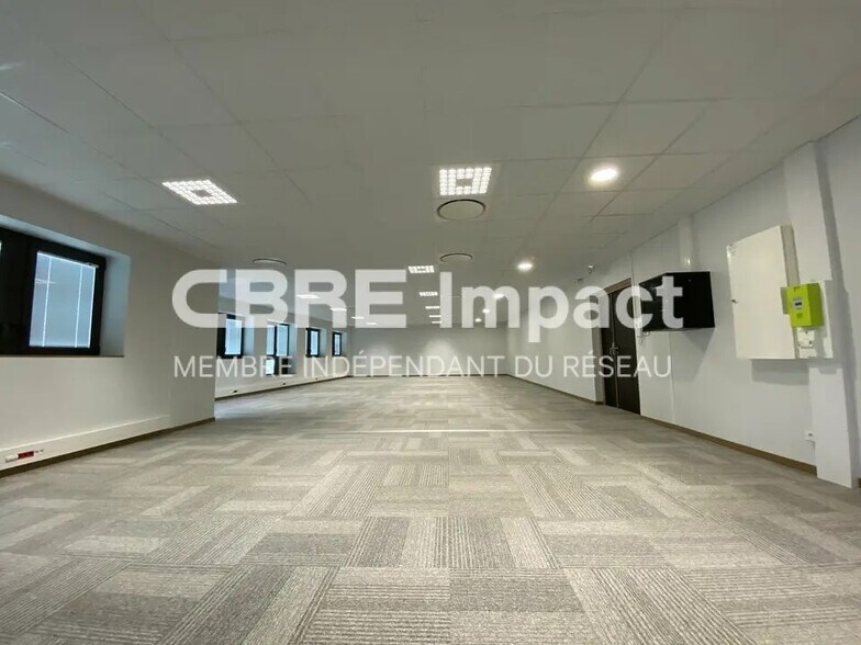 Office in Dijon to rent - Interior Photo - Image 2 of 10