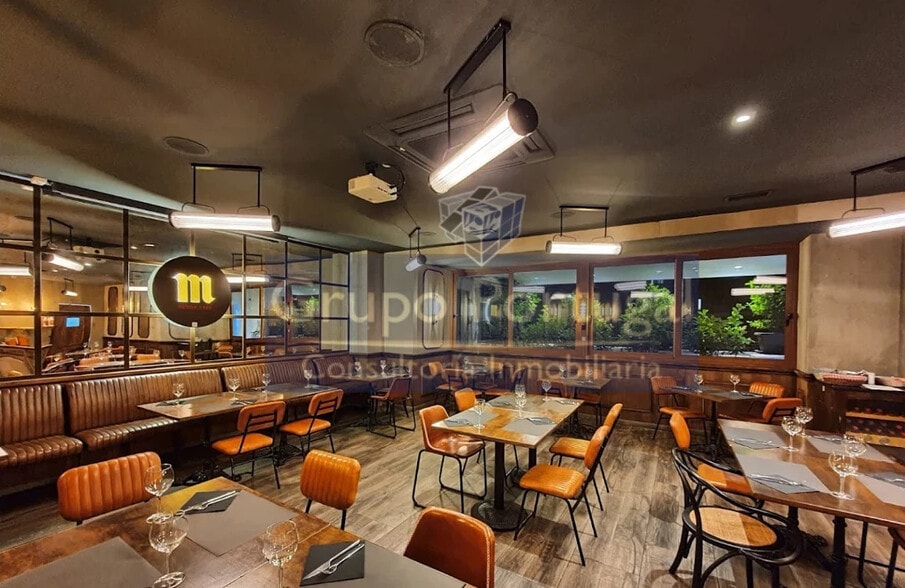 Retail in Madrid, Madrid to rent - Interior Photo - Image 2 of 5