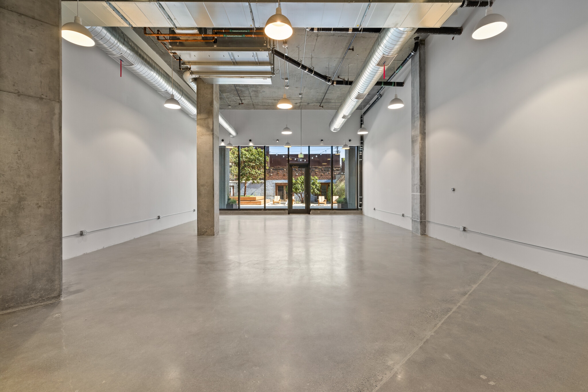 525 S Santa Fe Ave, Los Angeles, CA to rent Building Photo- Image 1 of 7