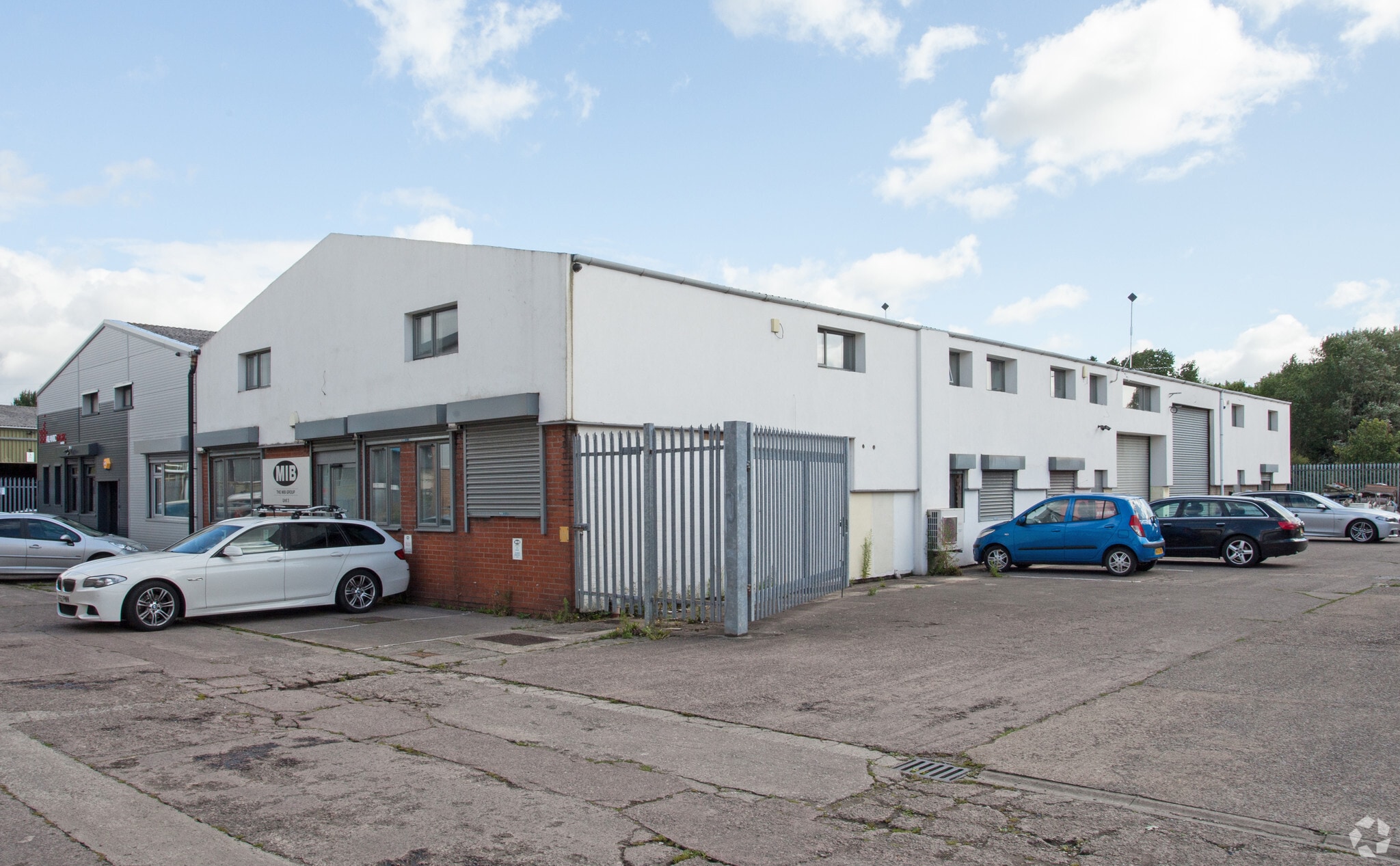Rhymney River Bridge Rd, Cardiff to rent Building Photo- Image 1 of 4