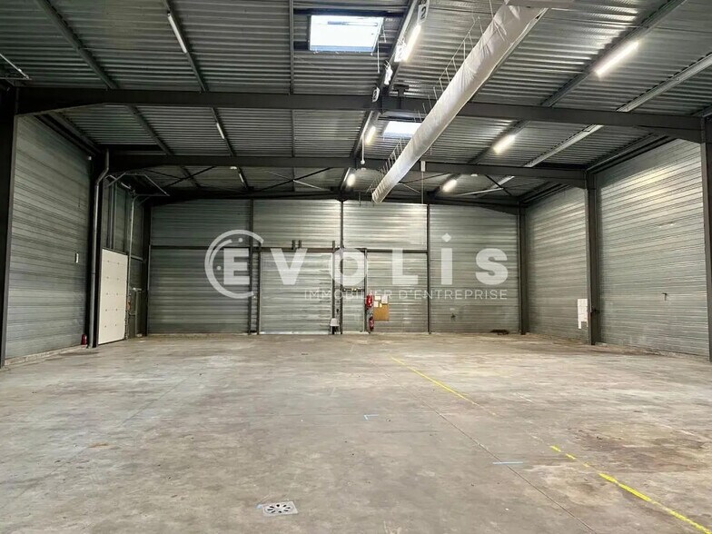 Office in Bruges to rent - Building Photo - Image 2 of 12