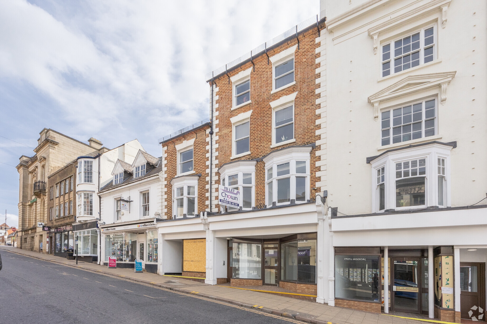 17 Bridge St, Northampton to rent Primary Photo- Image 1 of 4