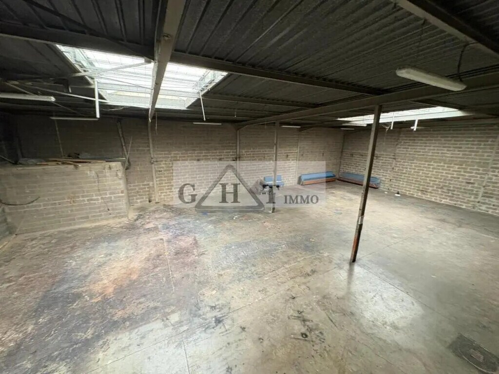 Vente Entrepôt 530 m² - Photo 1