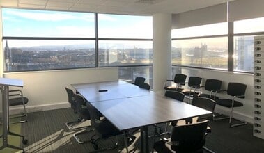 15 Scrabo St, Belfast to rent Interior Photo- Image 2 of 4