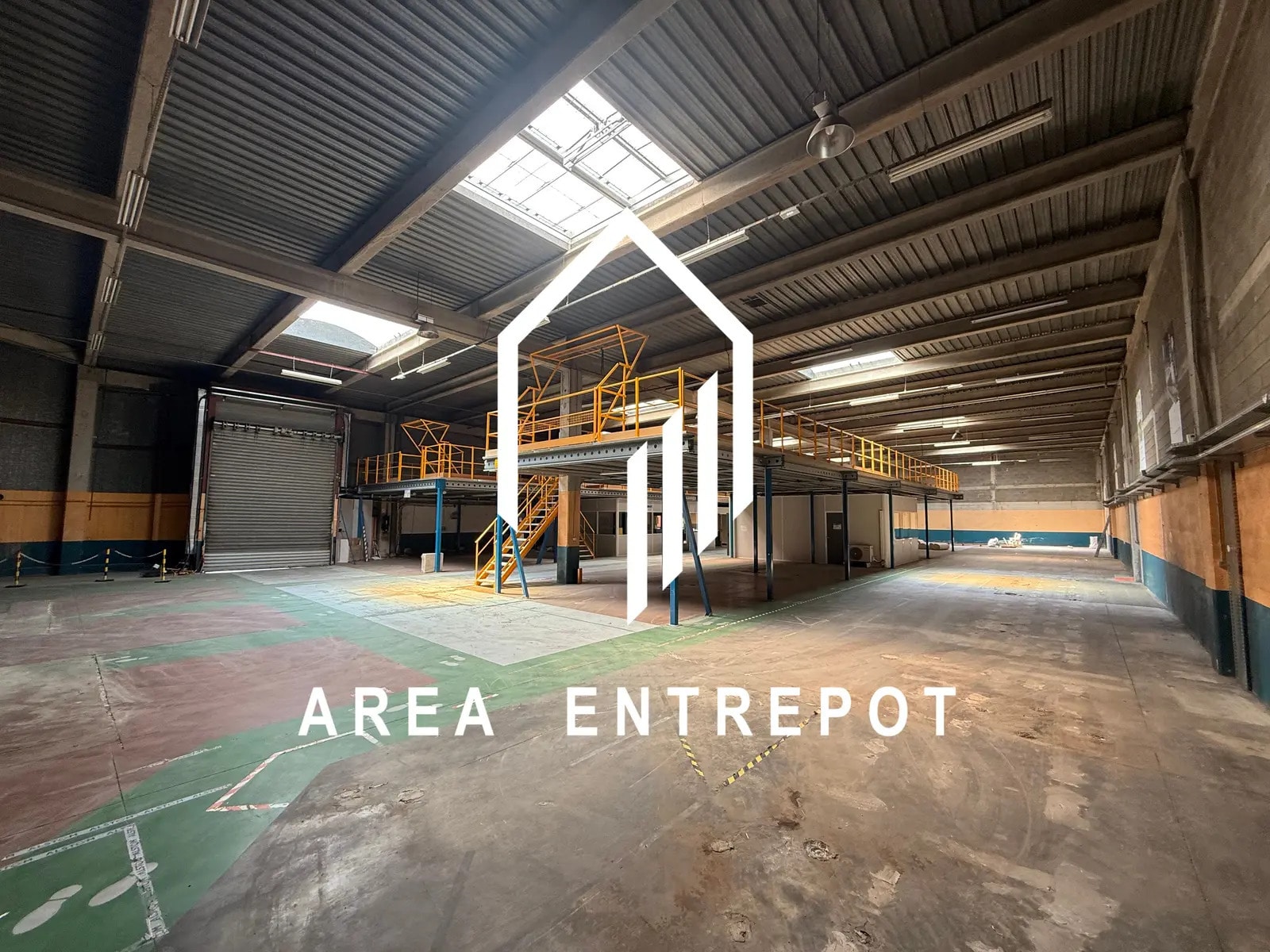 Industrial in Vitrolles to rent Building Photo- Image 1 of 5