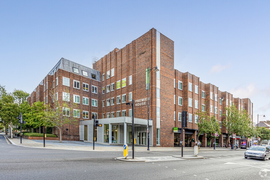 50-52 London Rd, Twickenham to rent - Primary Photo - Image 2 of 5