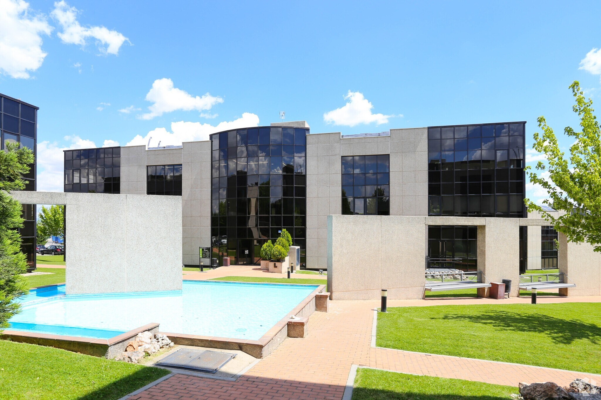 Calle Caléndula, 93 G, Alcobendas, Madrid to rent Primary Photo- Image 1 of 12