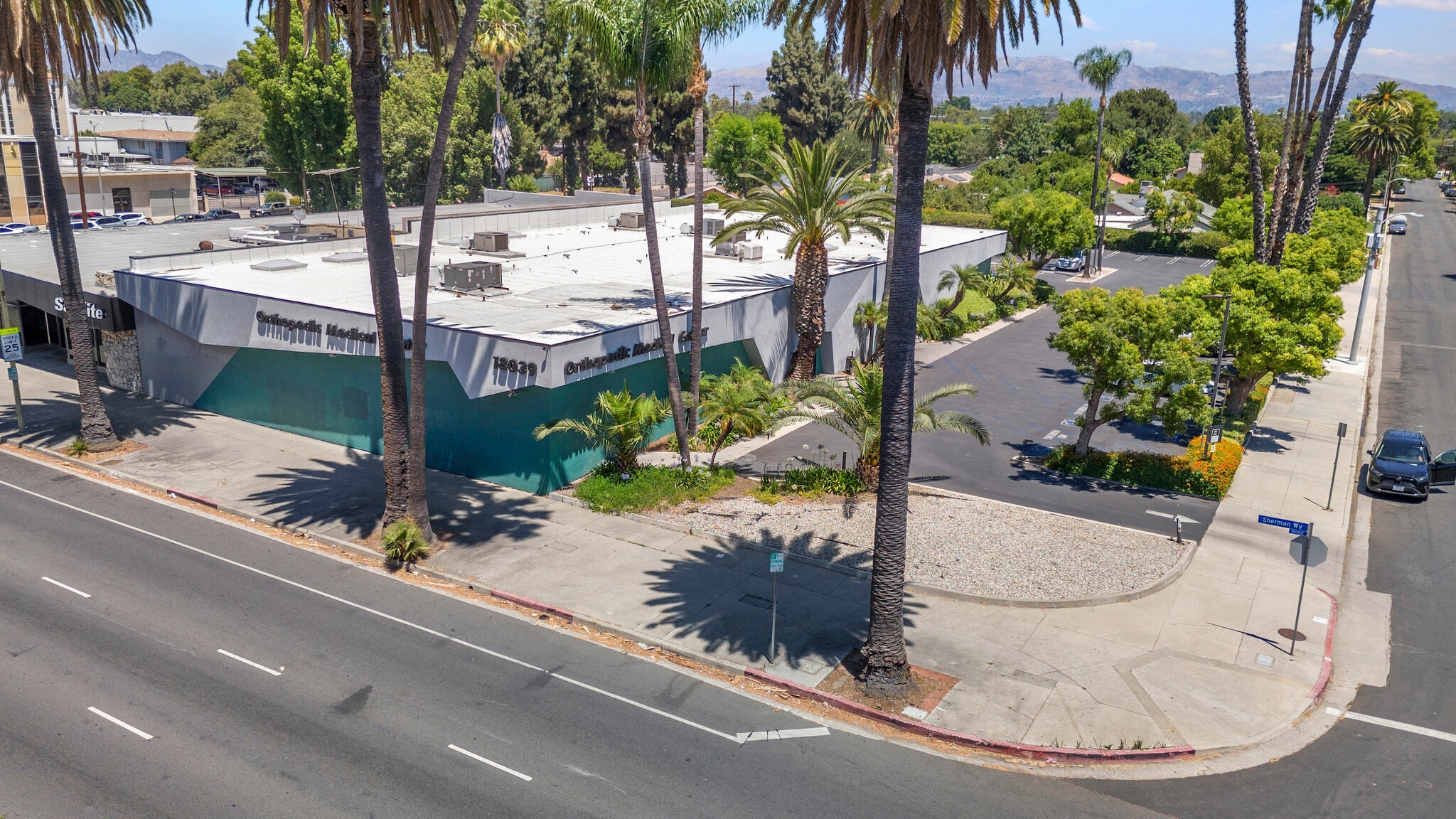 18039 Sherman Way, Reseda, CA to rent Building Photo- Image 1 of 14