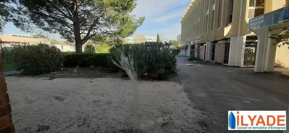 Location Bureaux 96 m² - Photo 1