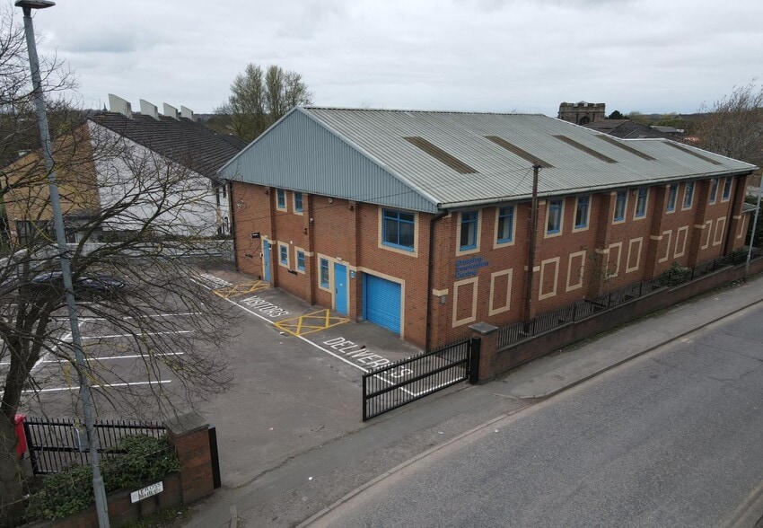 Cross Hl, Stoke On Trent to rent - Building Photo - Image 3 of 5